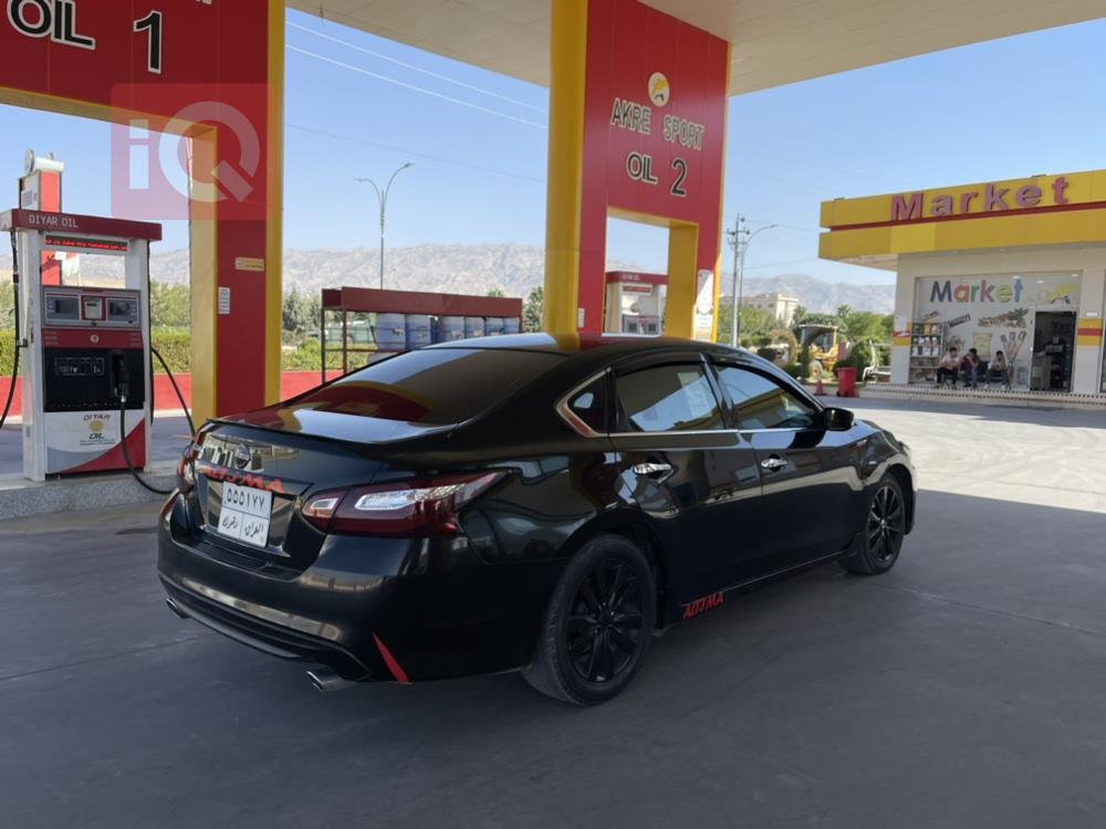 نيسان ألتيما